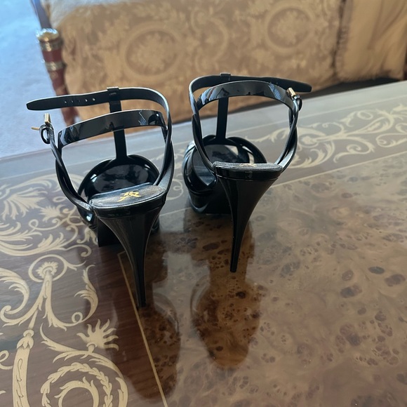 Saint Laurent Black Patent Platform Sandals - Picture 3 of 3